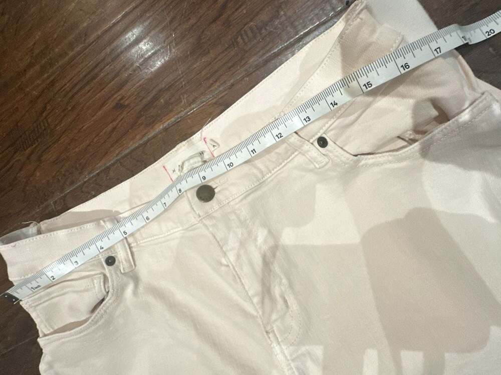 Hatch Maternity White Denim Cropped Jeans Size 33 - Picture 3 of 6